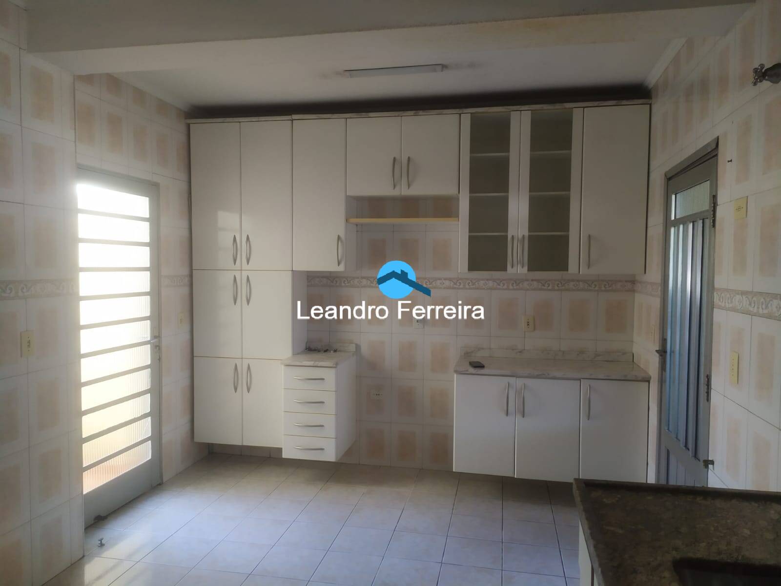 Casa à venda com 3 quartos, 163m² - Foto 5