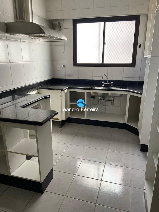 Apartamento à venda com 3 quartos, 130m² - Foto 6