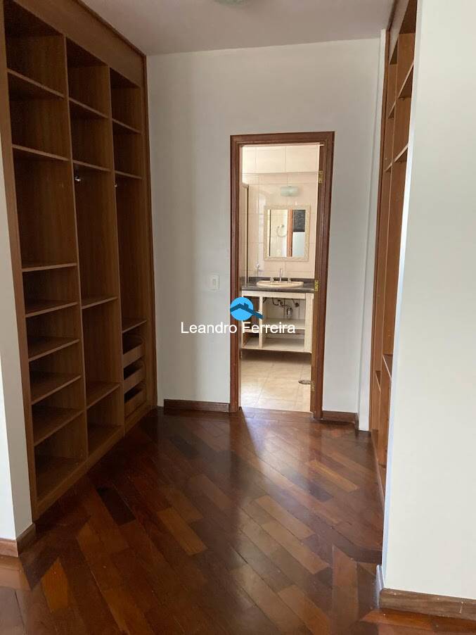 Apartamento à venda com 3 quartos, 130m² - Foto 13