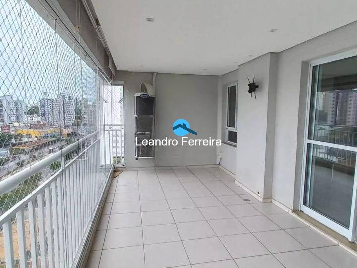 Apartamento à venda com 3 quartos, 155m² - Foto 1