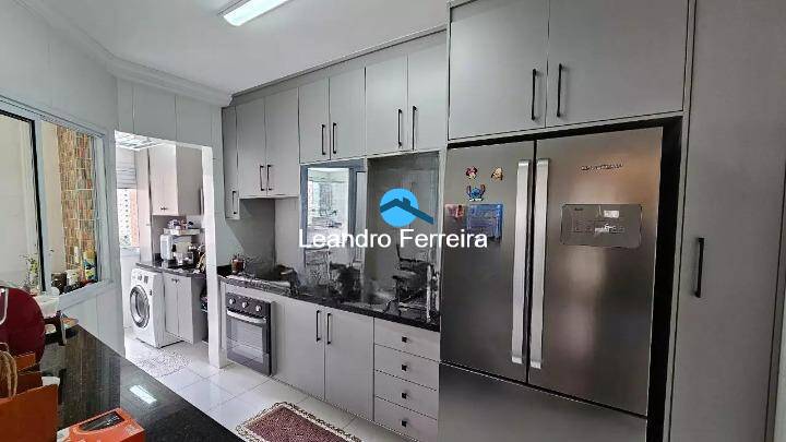 Apartamento à venda com 3 quartos, 92m² - Foto 2