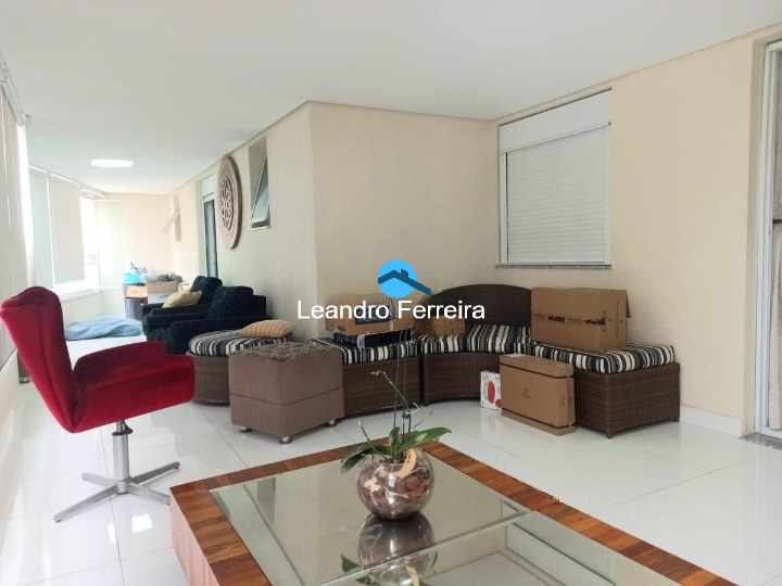 Apartamento à venda com 4 quartos, 203m² - Foto 2