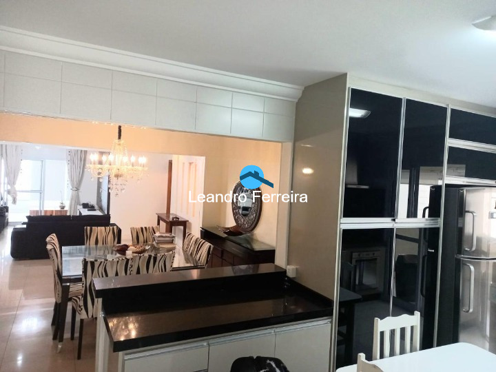 Apartamento à venda com 4 quartos, 203m² - Foto 9