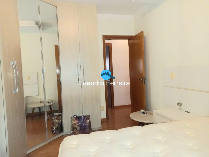 Apartamento à venda com 4 quartos, 203m² - Foto 18