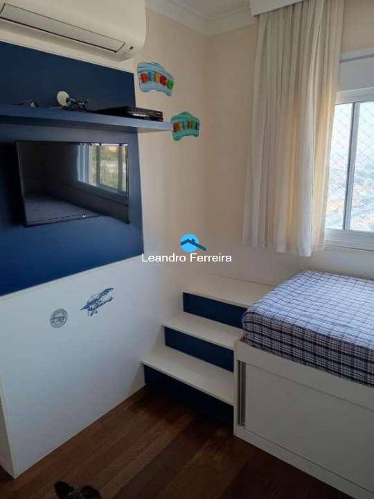 Apartamento à venda com 3 quartos, 242m² - Foto 16