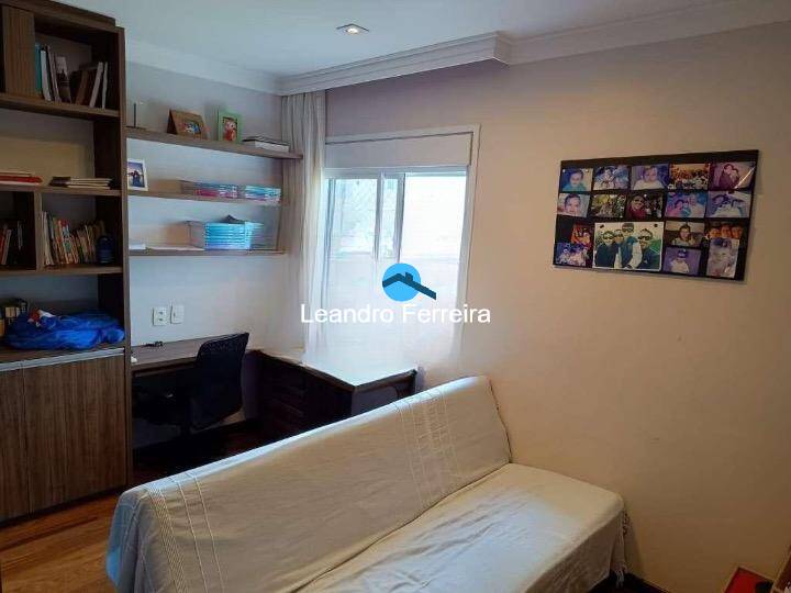 Apartamento à venda com 3 quartos, 242m² - Foto 18