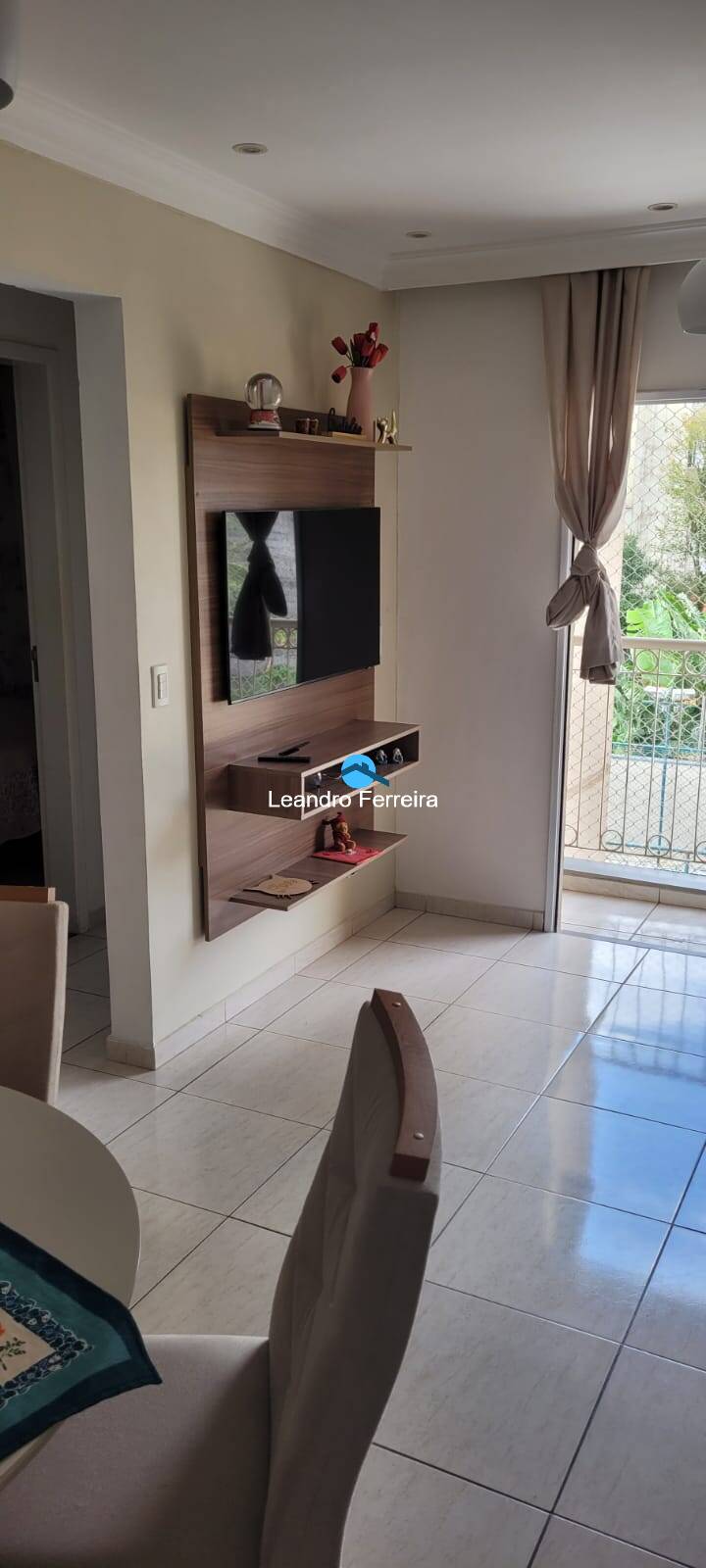 Apartamento à venda com 3 quartos, 70m² - Foto 2