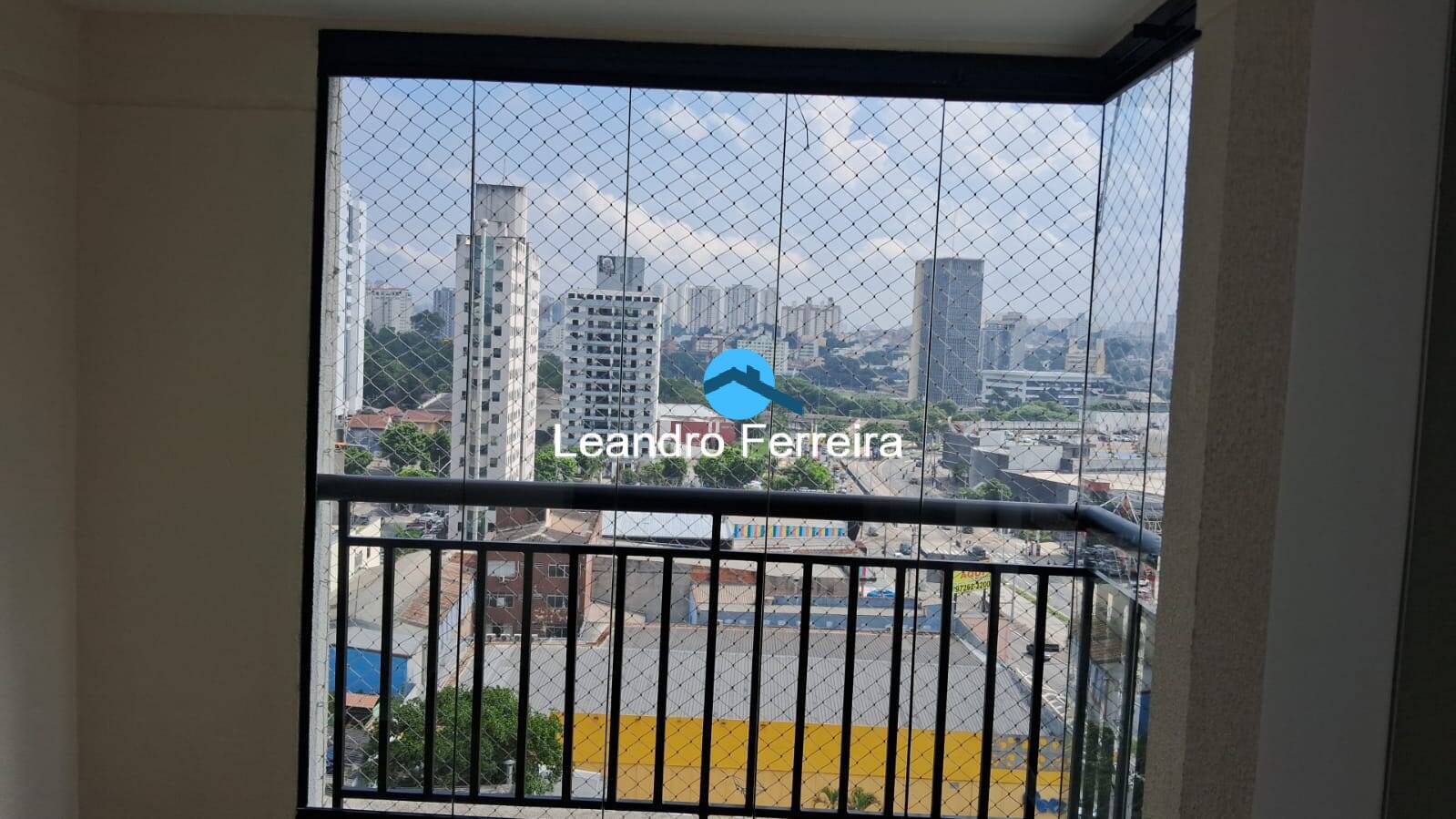 Apartamento à venda com 3 quartos, 75m² - Foto 2