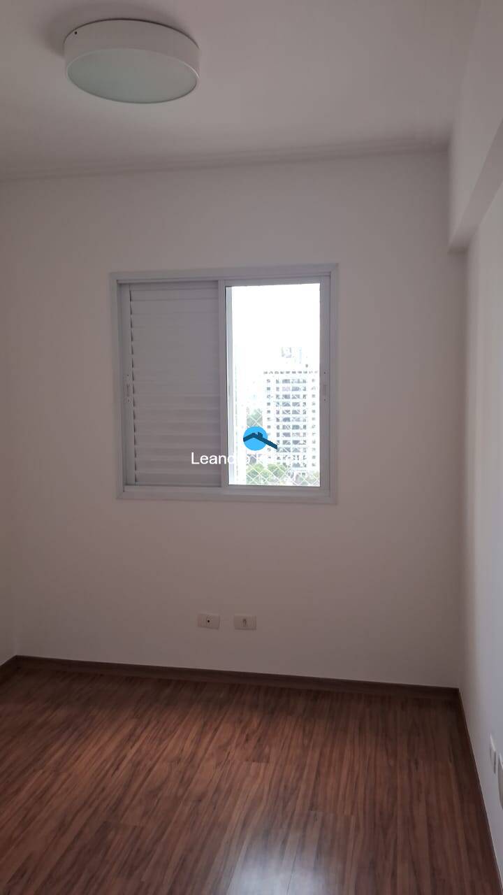 Apartamento à venda com 3 quartos, 75m² - Foto 4