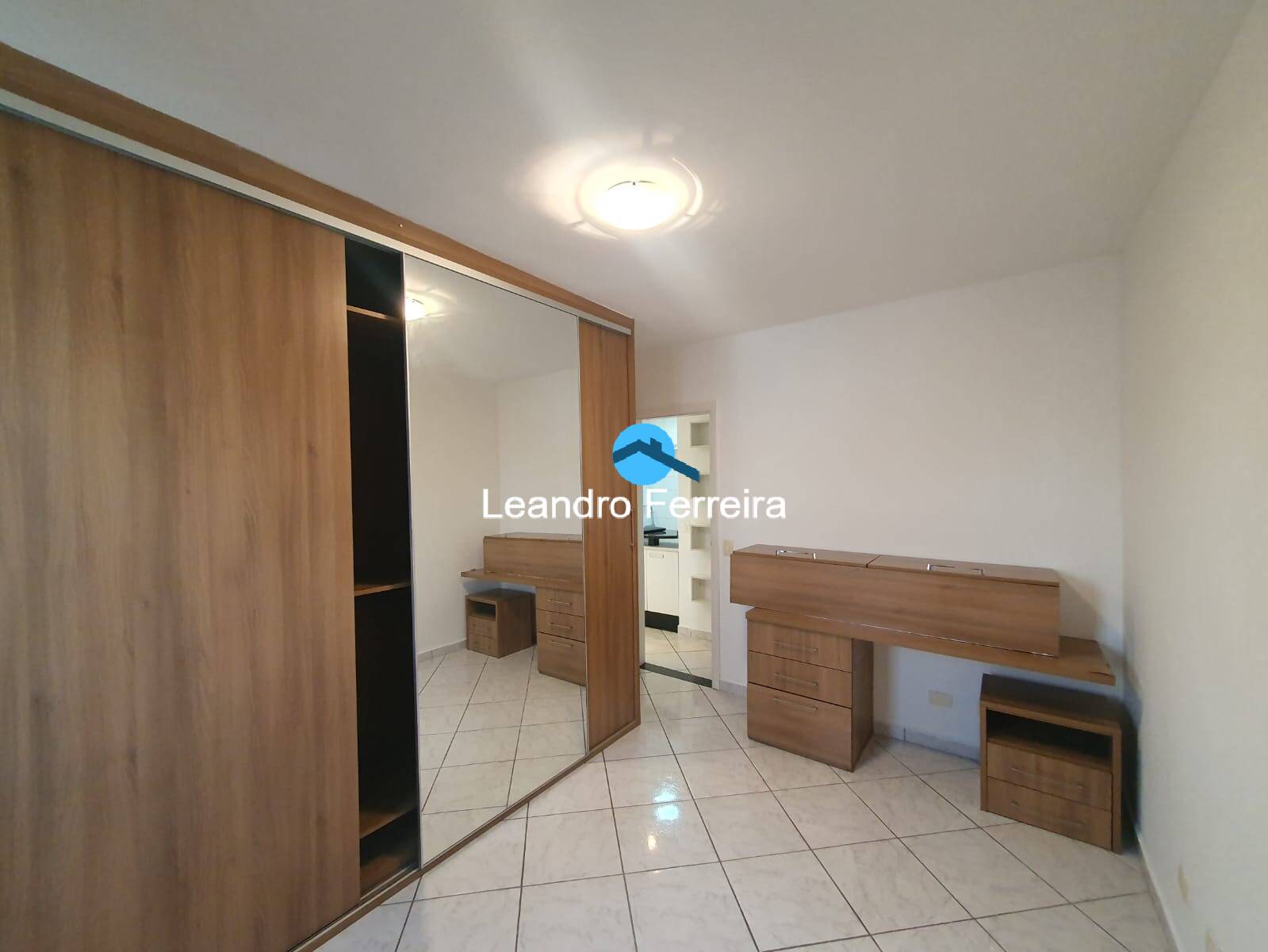 Apartamento à venda com 1 quarto, 43m² - Foto 7