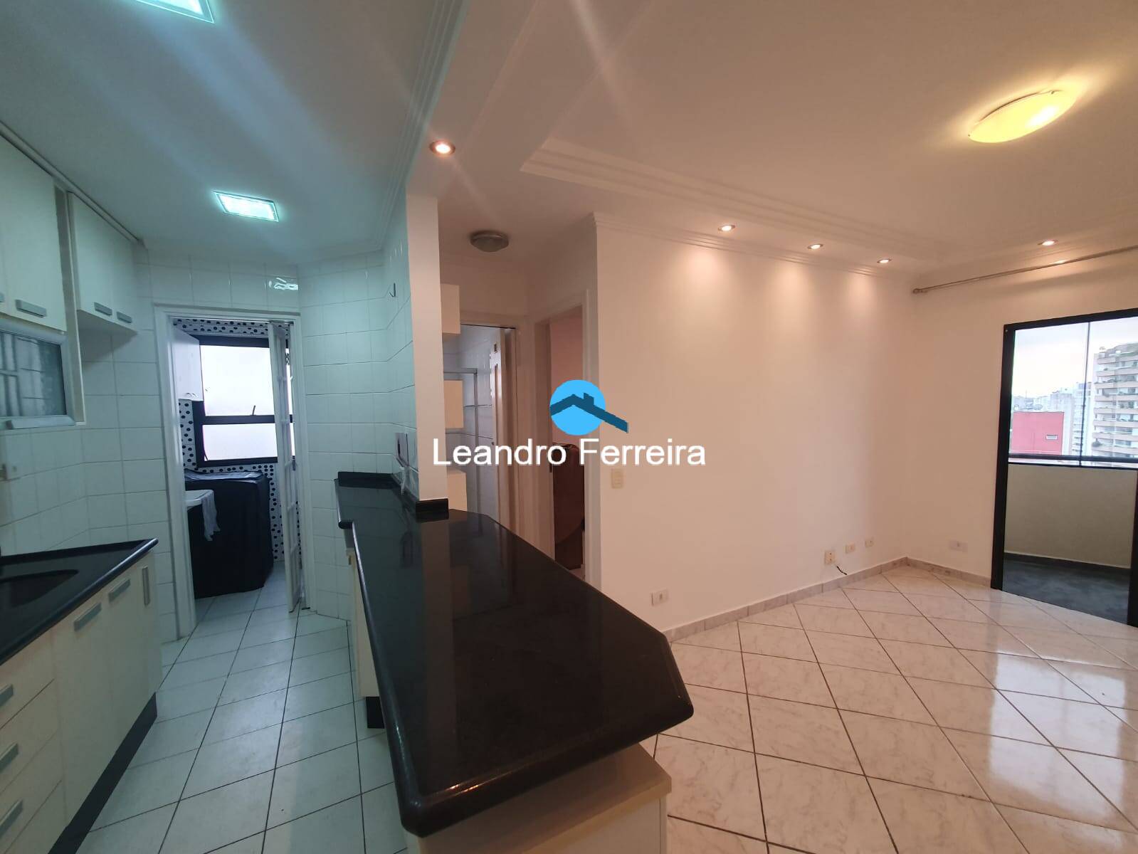 Apartamento à venda com 1 quarto, 43m² - Foto 5