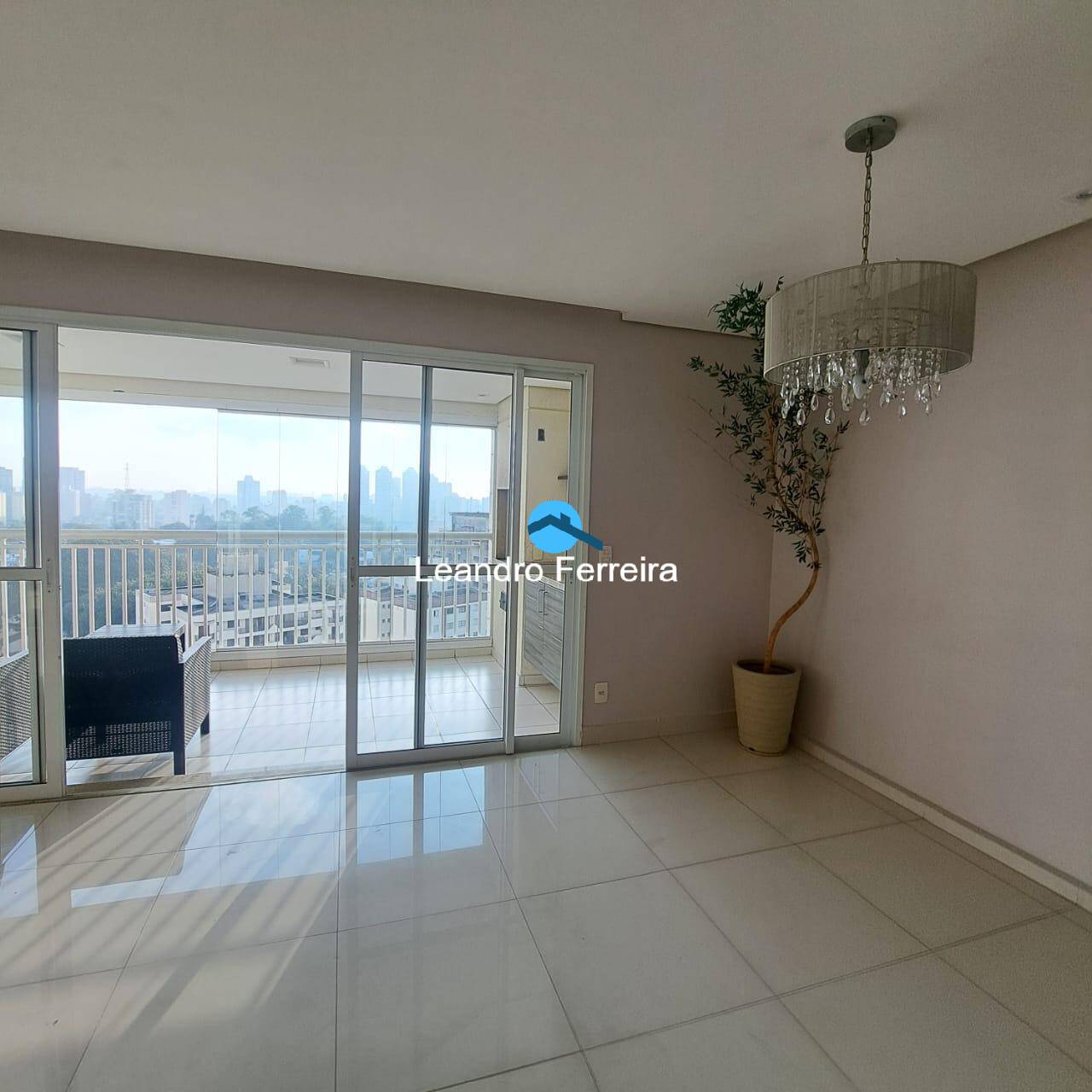 Apartamento à venda com 3 quartos, 123m² - Foto 1