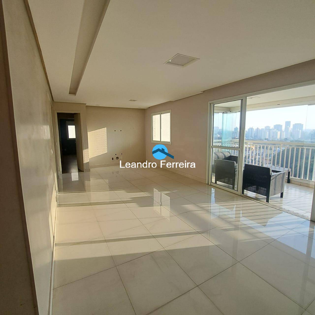 Apartamento à venda com 3 quartos, 123m² - Foto 4