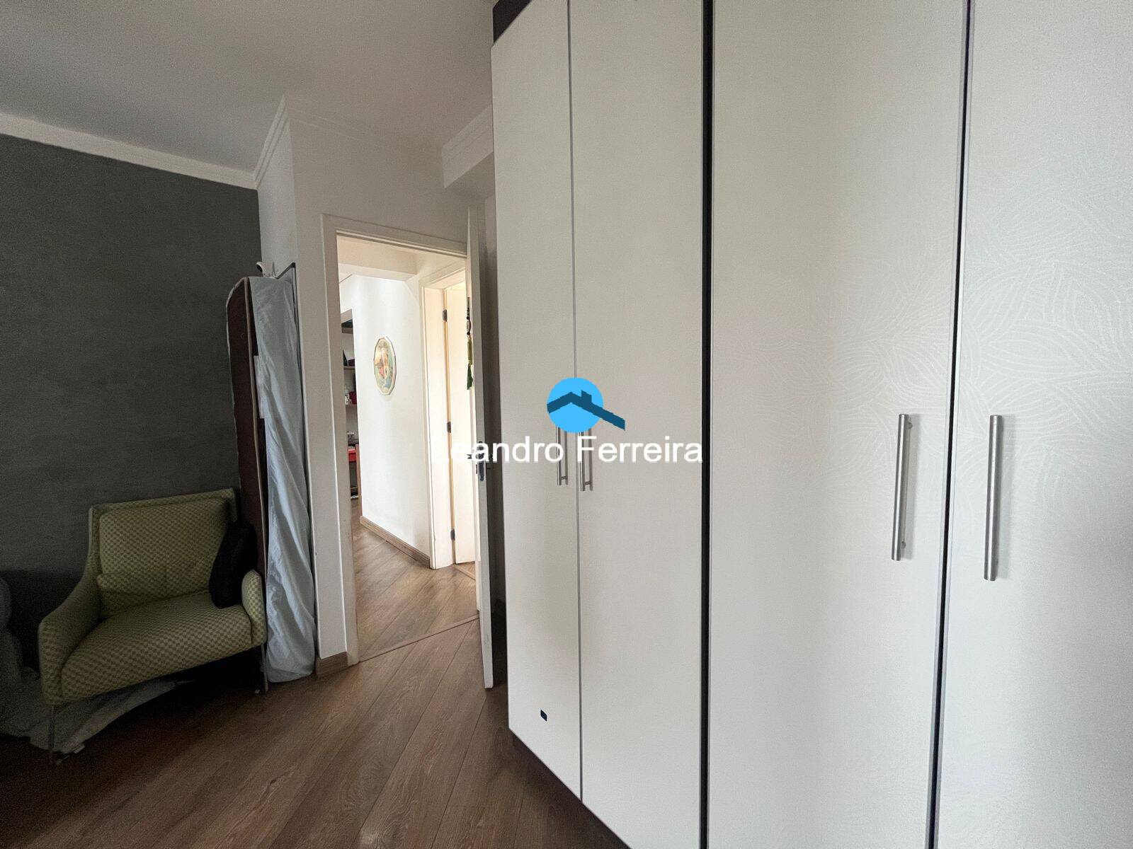 Apartamento à venda com 3 quartos, 107m² - Foto 31