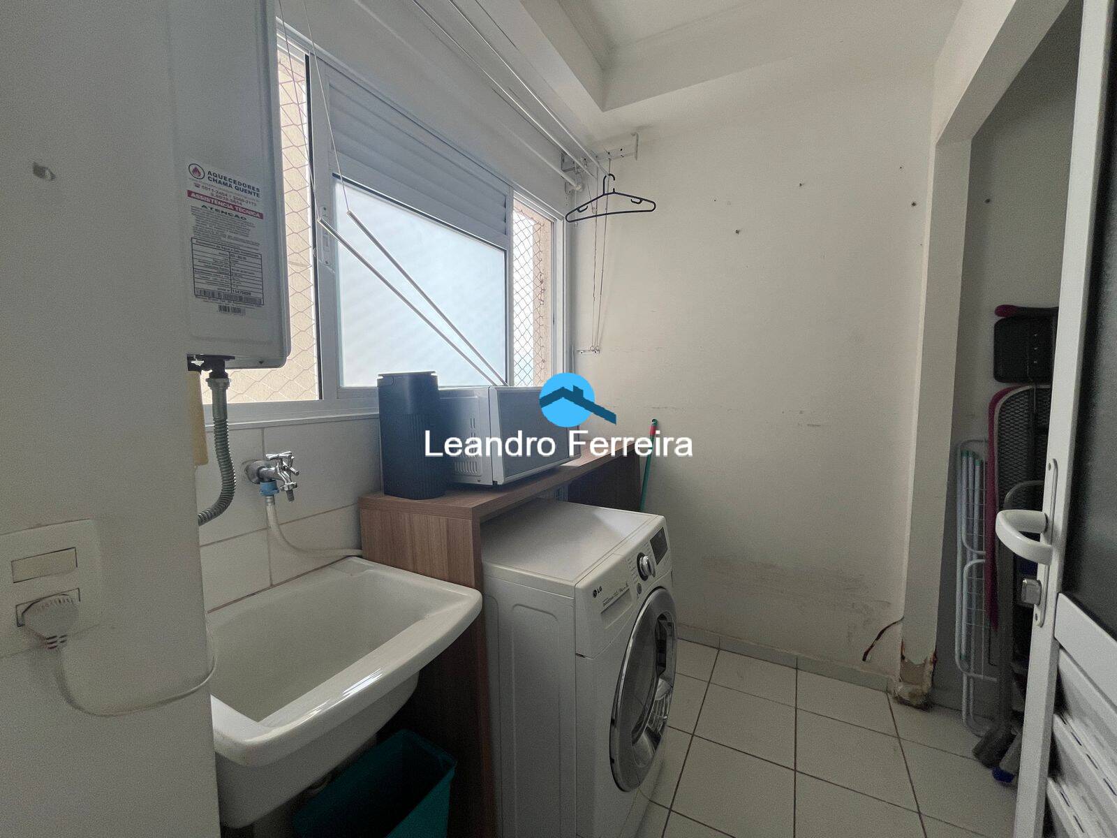 Apartamento à venda com 3 quartos, 107m² - Foto 18