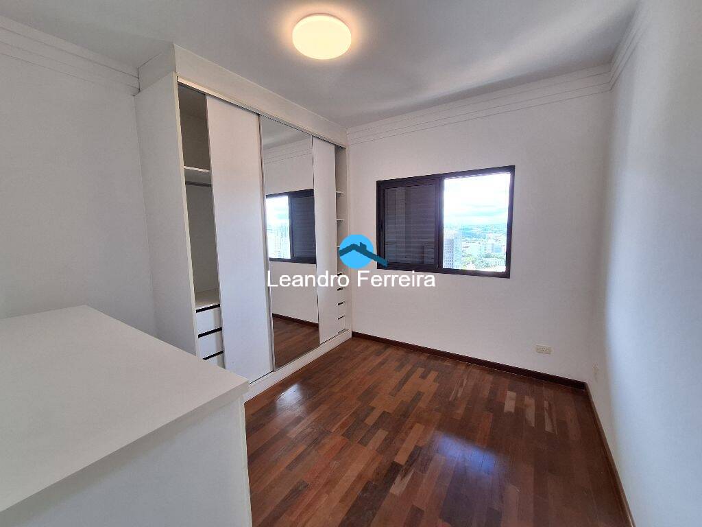 Apartamento à venda com 3 quartos, 205m² - Foto 19