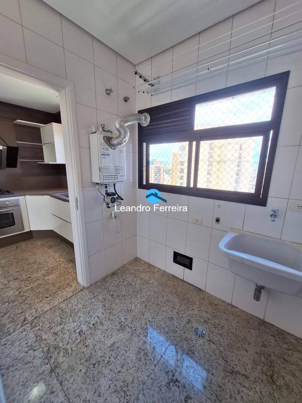 Apartamento à venda com 3 quartos, 205m² - Foto 28