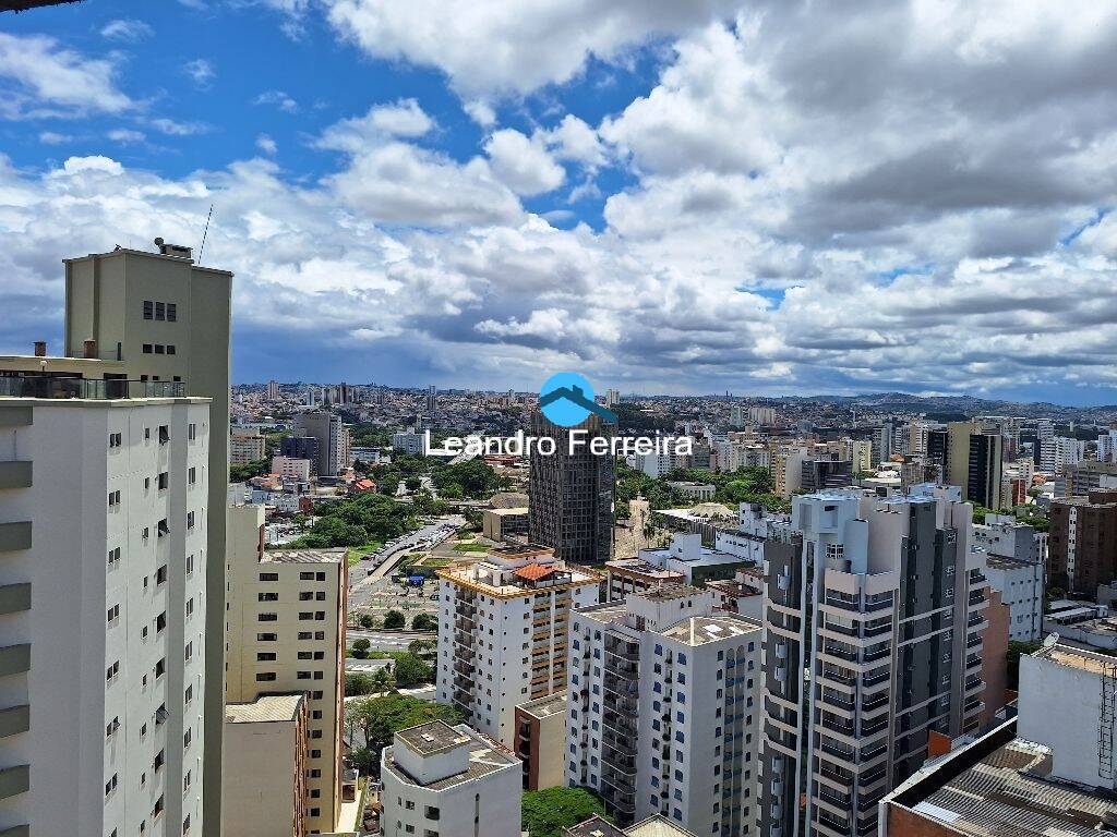 Apartamento à venda com 3 quartos, 205m² - Foto 29