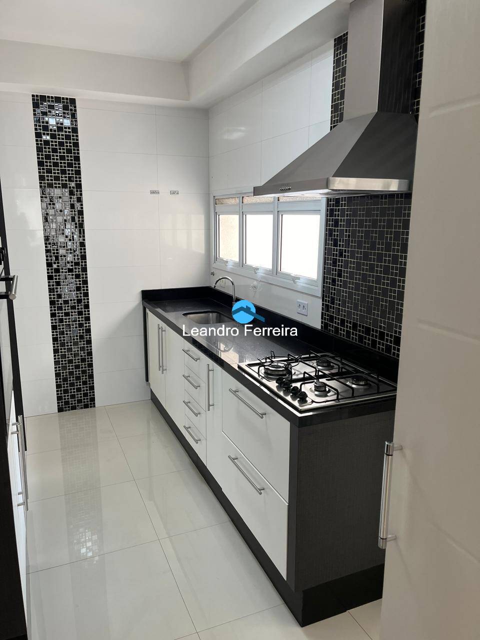 Apartamento à venda com 3 quartos, 123m² - Foto 14