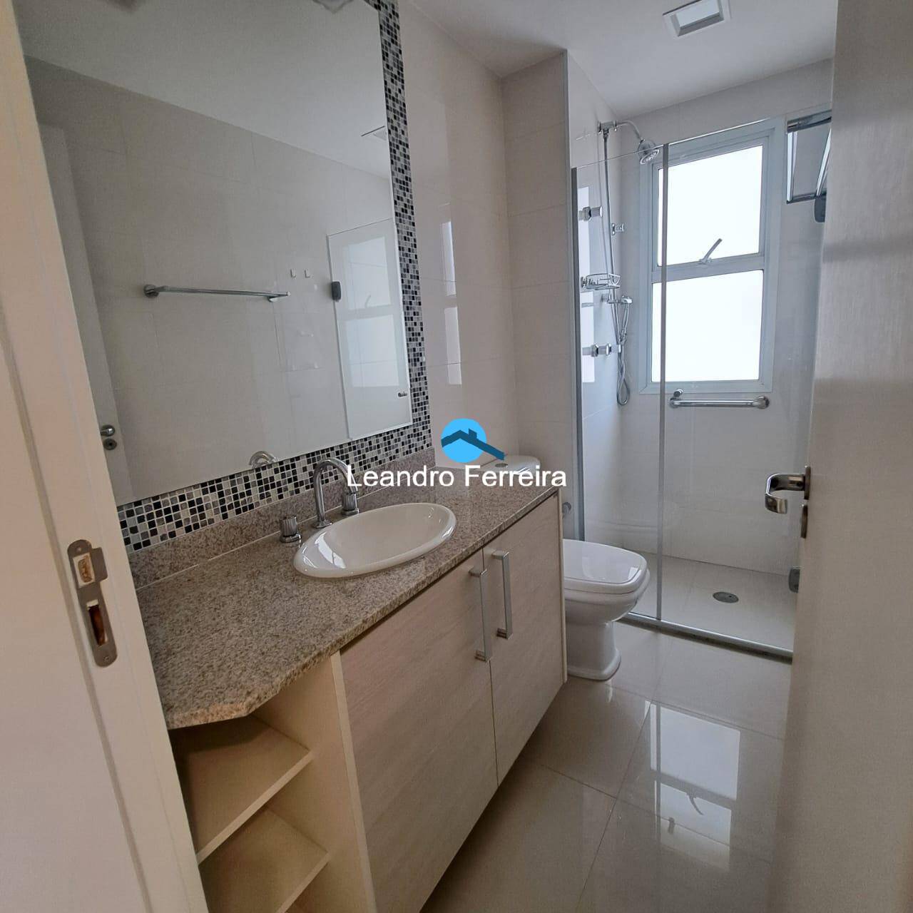 Apartamento à venda com 3 quartos, 123m² - Foto 37