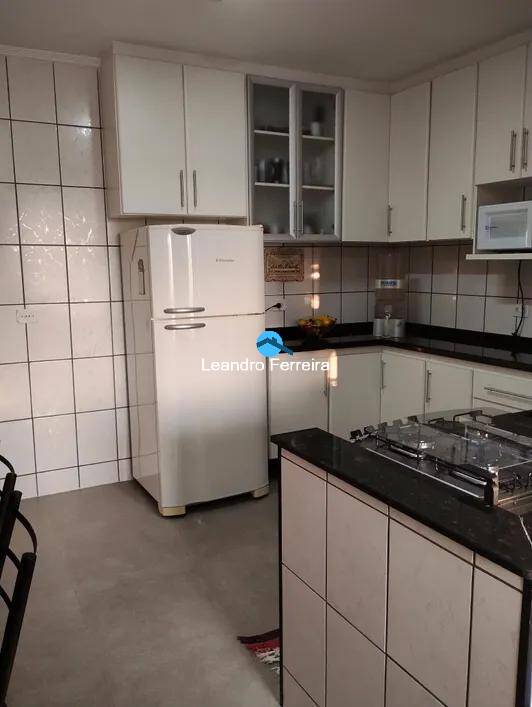 Apartamento à venda com 2 quartos, 76m² - Foto 4