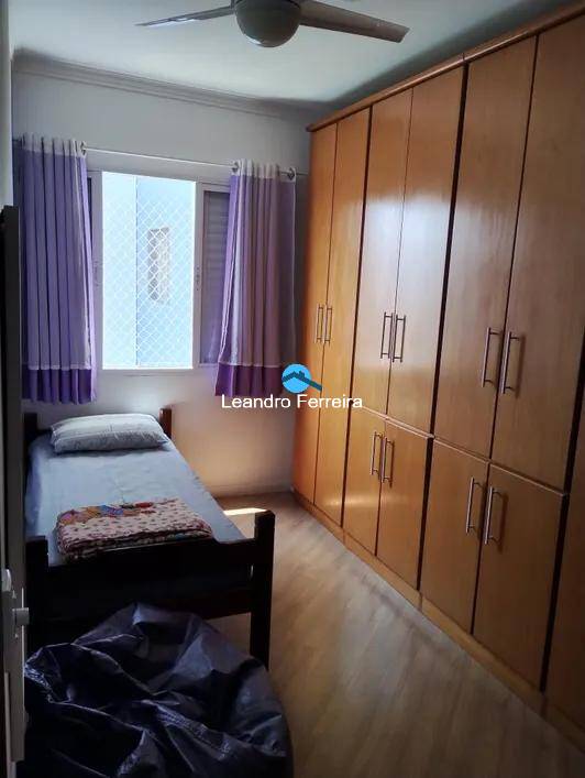 Apartamento à venda com 2 quartos, 76m² - Foto 9