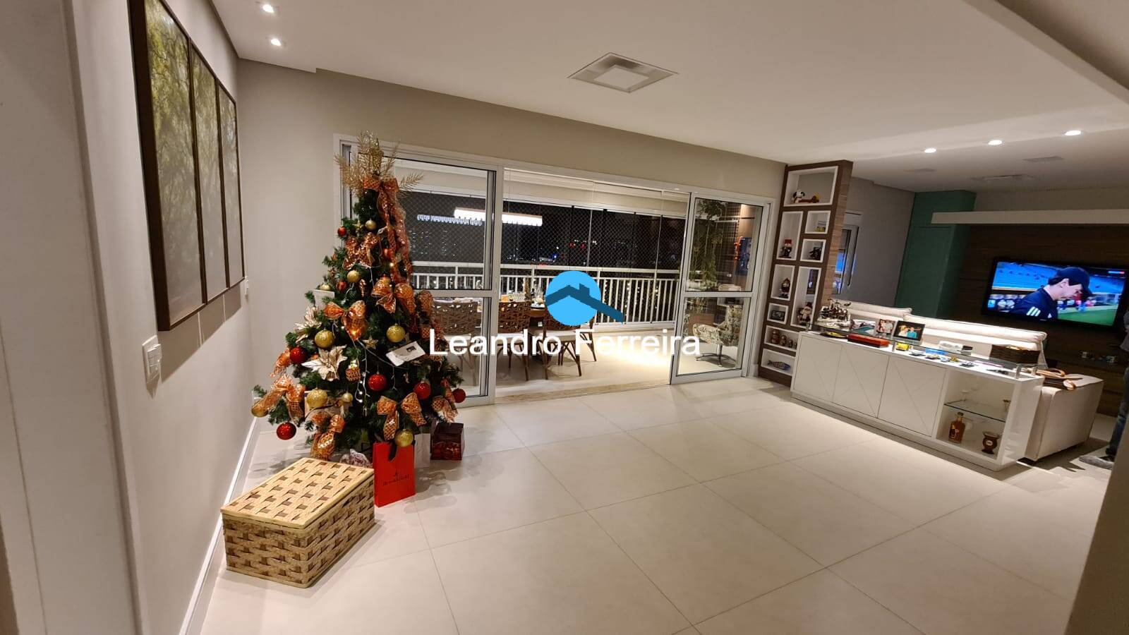 Apartamento à venda com 3 quartos, 151m² - Foto 3