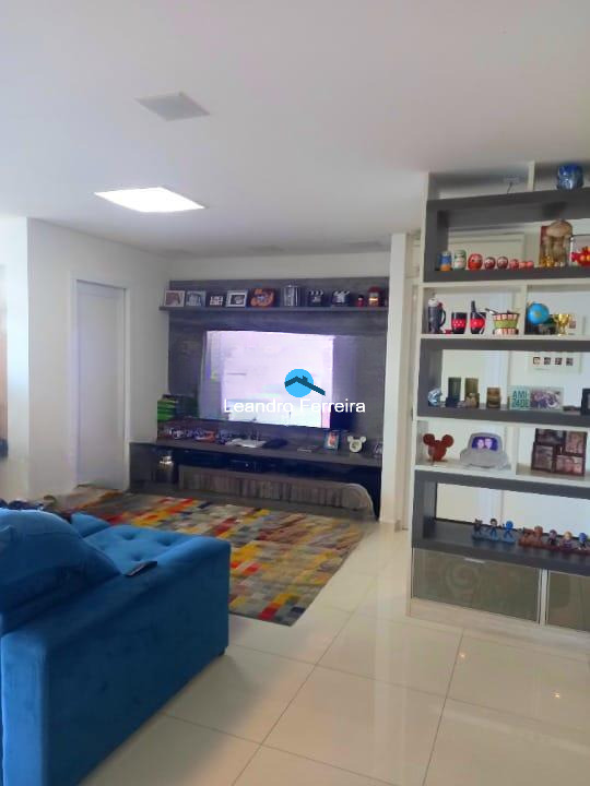 Apartamento à venda com 2 quartos, 150m² - Foto 1