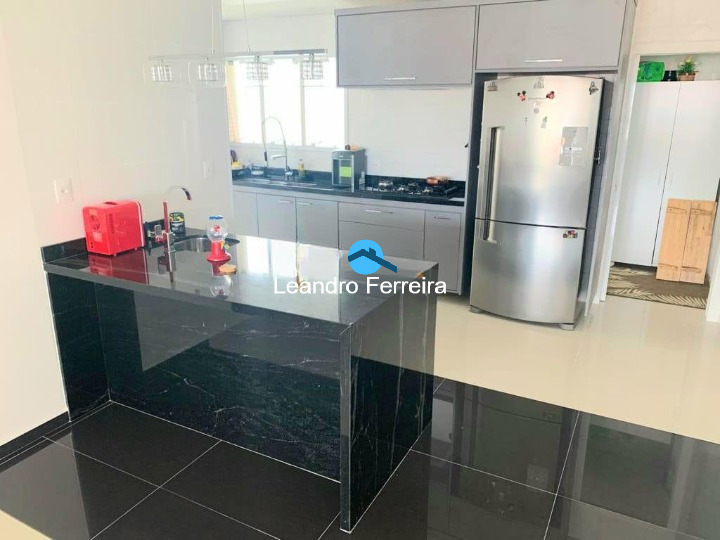 Apartamento à venda com 3 quartos, 150m² - Foto 12