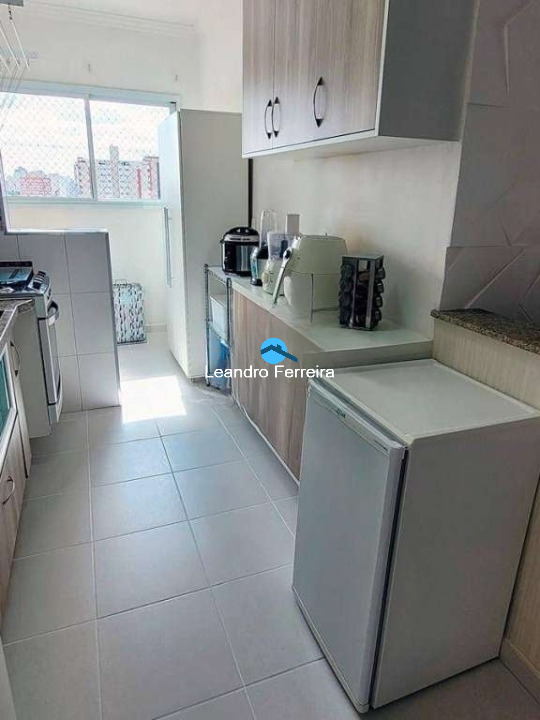 Apartamento à venda com 2 quartos, 64m² - Foto 8