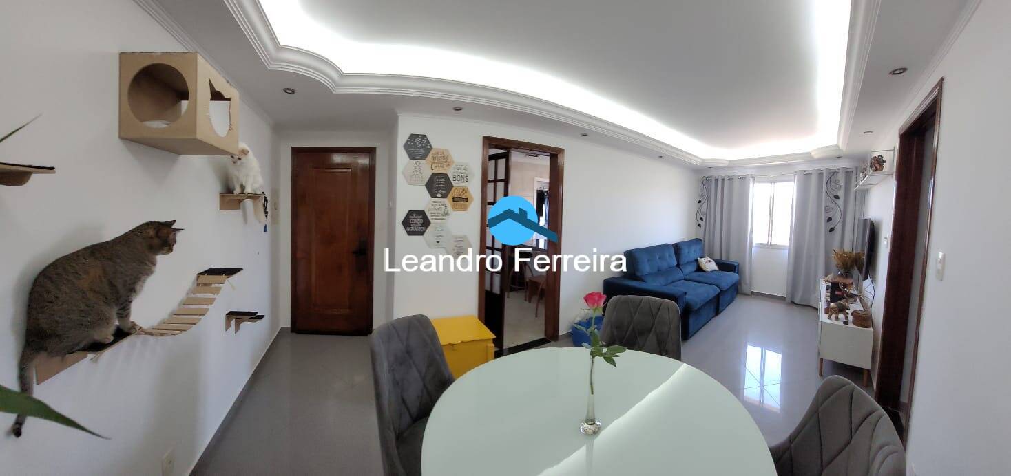 Apartamento à venda com 2 quartos, 70m² - Foto 2