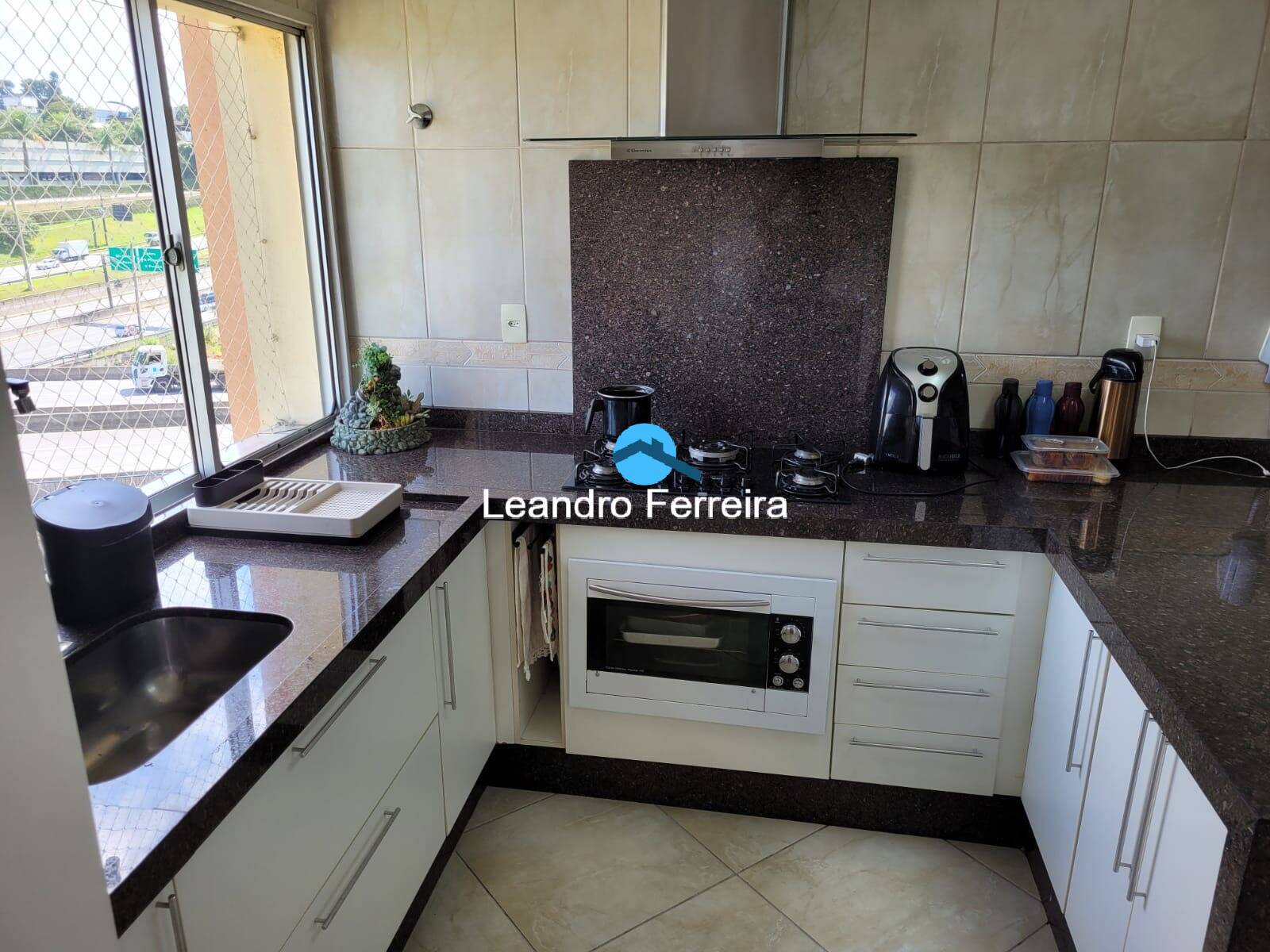 Apartamento à venda com 2 quartos, 70m² - Foto 8