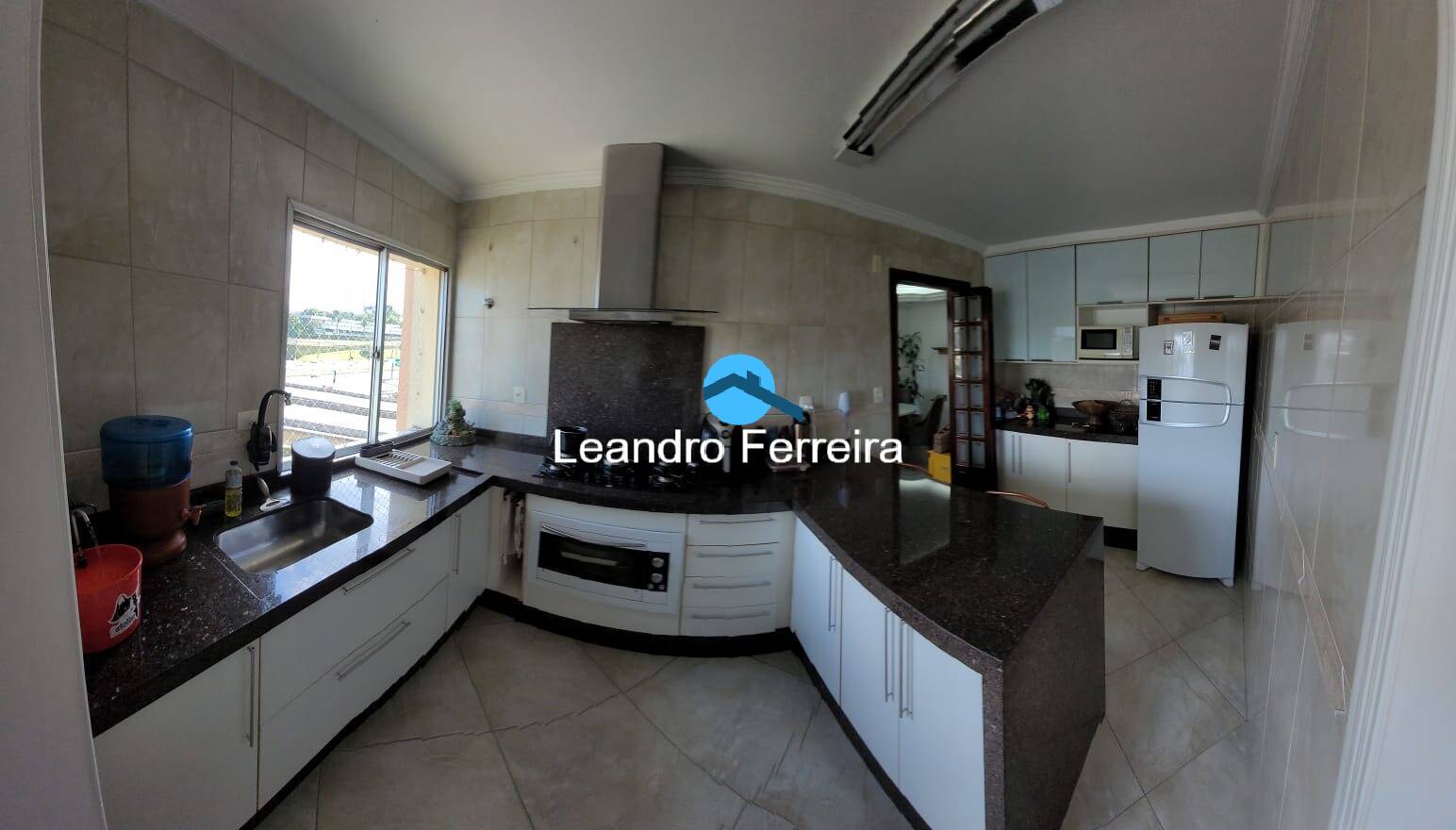 Apartamento à venda com 2 quartos, 70m² - Foto 9