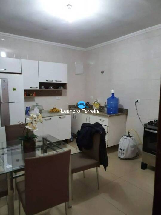 Casa à venda com 2 quartos, 290m² - Foto 2