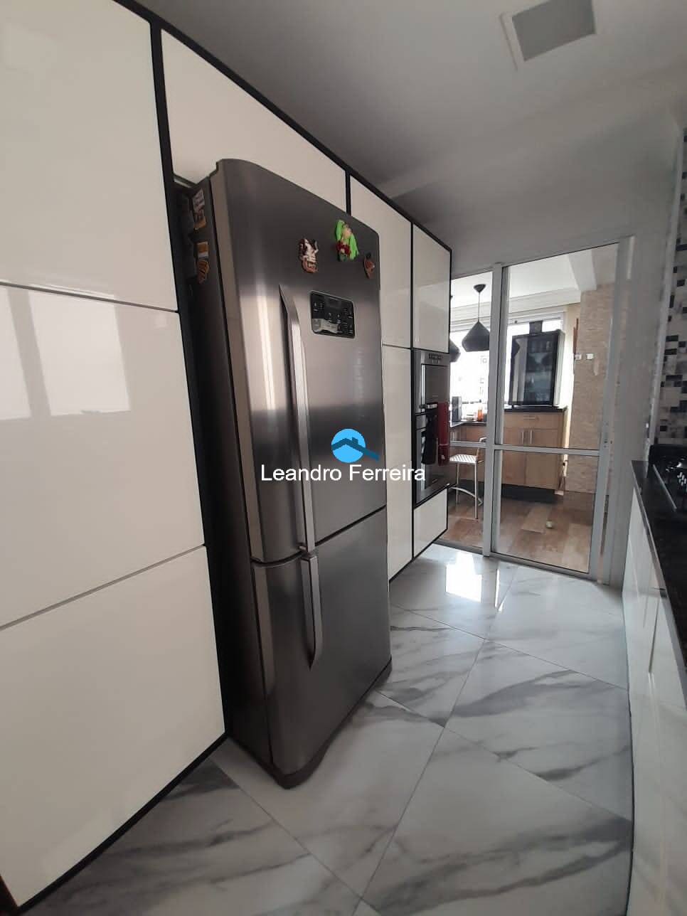 Apartamento à venda com 3 quartos, 147m² - Foto 6