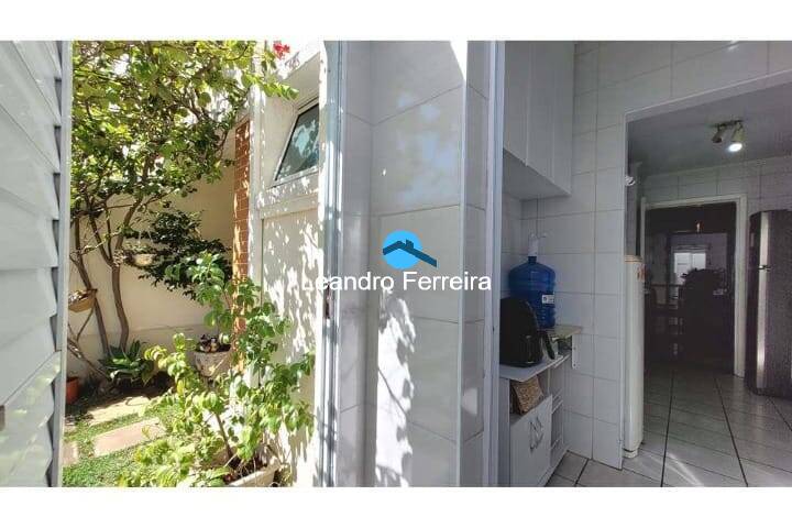 Casa de Condomínio à venda com 3 quartos, 143m² - Foto 22