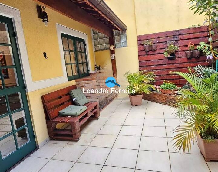 Casa de Condomínio à venda com 4 quartos, 240m² - Foto 22