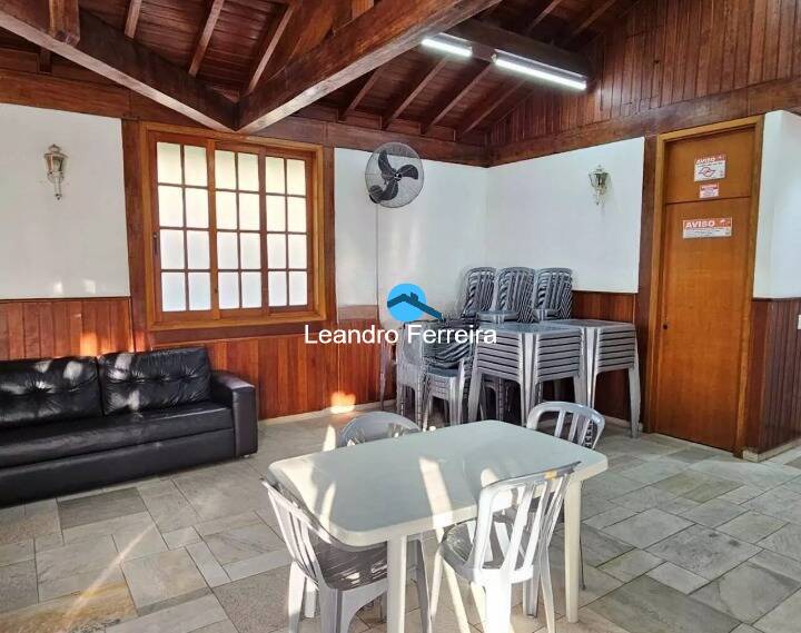 Casa de Condomínio à venda com 4 quartos, 240m² - Foto 29