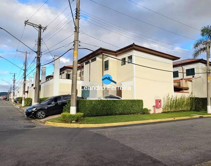 Casa de Condomínio à venda com 4 quartos, 240m² - Foto 23