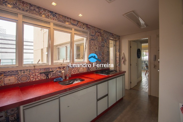 Apartamento à venda com 3 quartos, 155m² - Foto 17