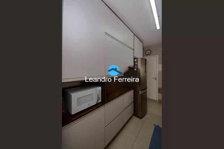 Apartamento à venda com 3 quartos, 104m² - Foto 17