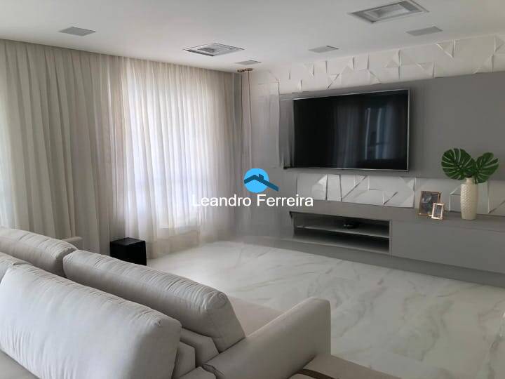 Apartamento à venda com 3 quartos, 237m² - Foto 3