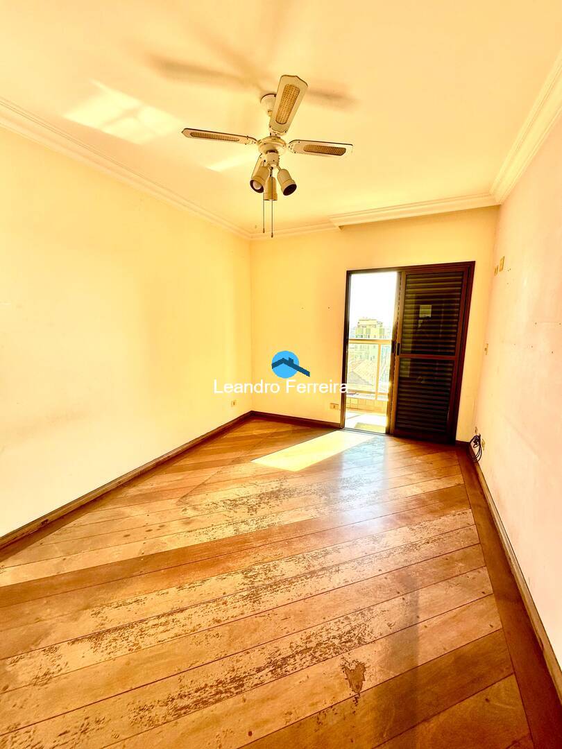 Apartamento à venda com 3 quartos, 150m² - Foto 9