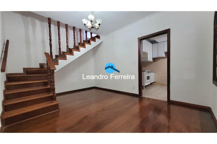 Casa à venda com 3 quartos, 216m² - Foto 8