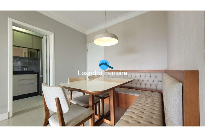 Apartamento à venda com 2 quartos, 77m² - Foto 4