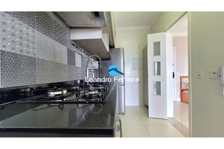 Apartamento à venda com 2 quartos, 77m² - Foto 13