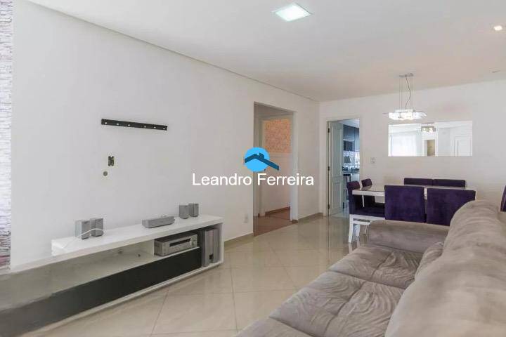 Apartamento à venda com 3 quartos, 137m² - Foto 2