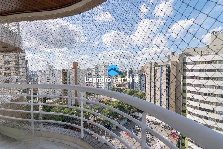 Apartamento à venda com 3 quartos, 137m² - Foto 5