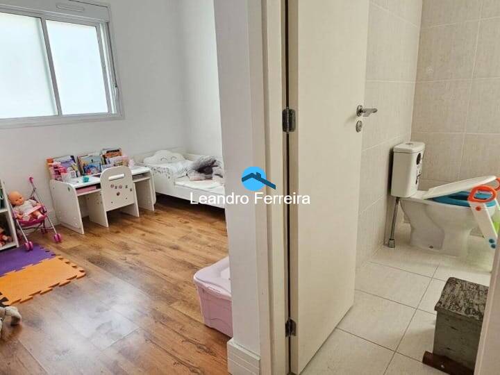 Apartamento à venda com 3 quartos, 155m² - Foto 8