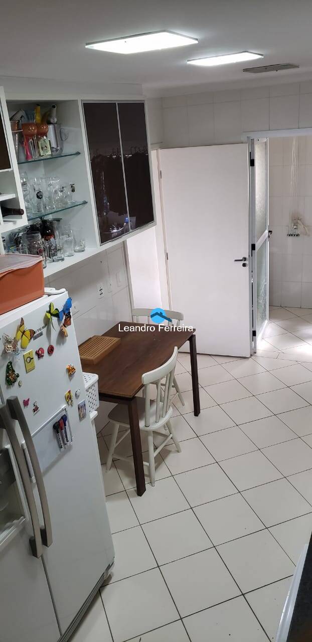 Apartamento à venda com 3 quartos, 100m² - Foto 8